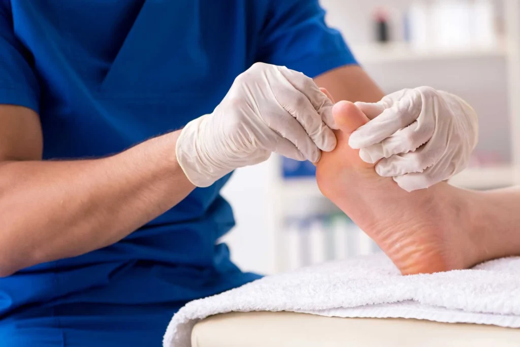 Flat feet treatment in Oswego, Channahon, and Coal City IL showing fallen arches and custom orthotics support for foot pain relief